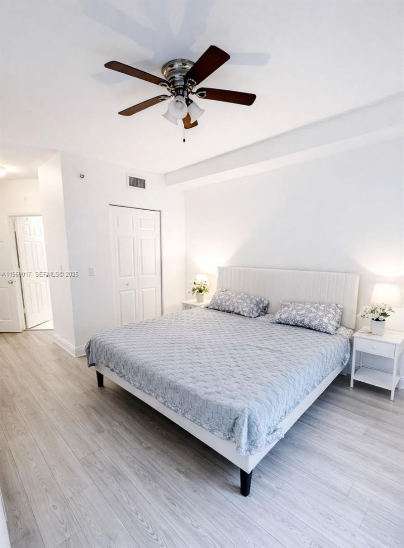 17125 N Bay Rd , Unit 3105, Sunny Isles Beach, FL 33160 Photo