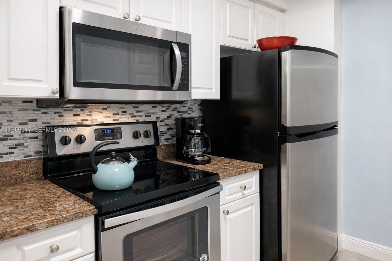 17125 N Bay Rd , Unit 3105, Sunny Isles Beach, FL 33160 Photo