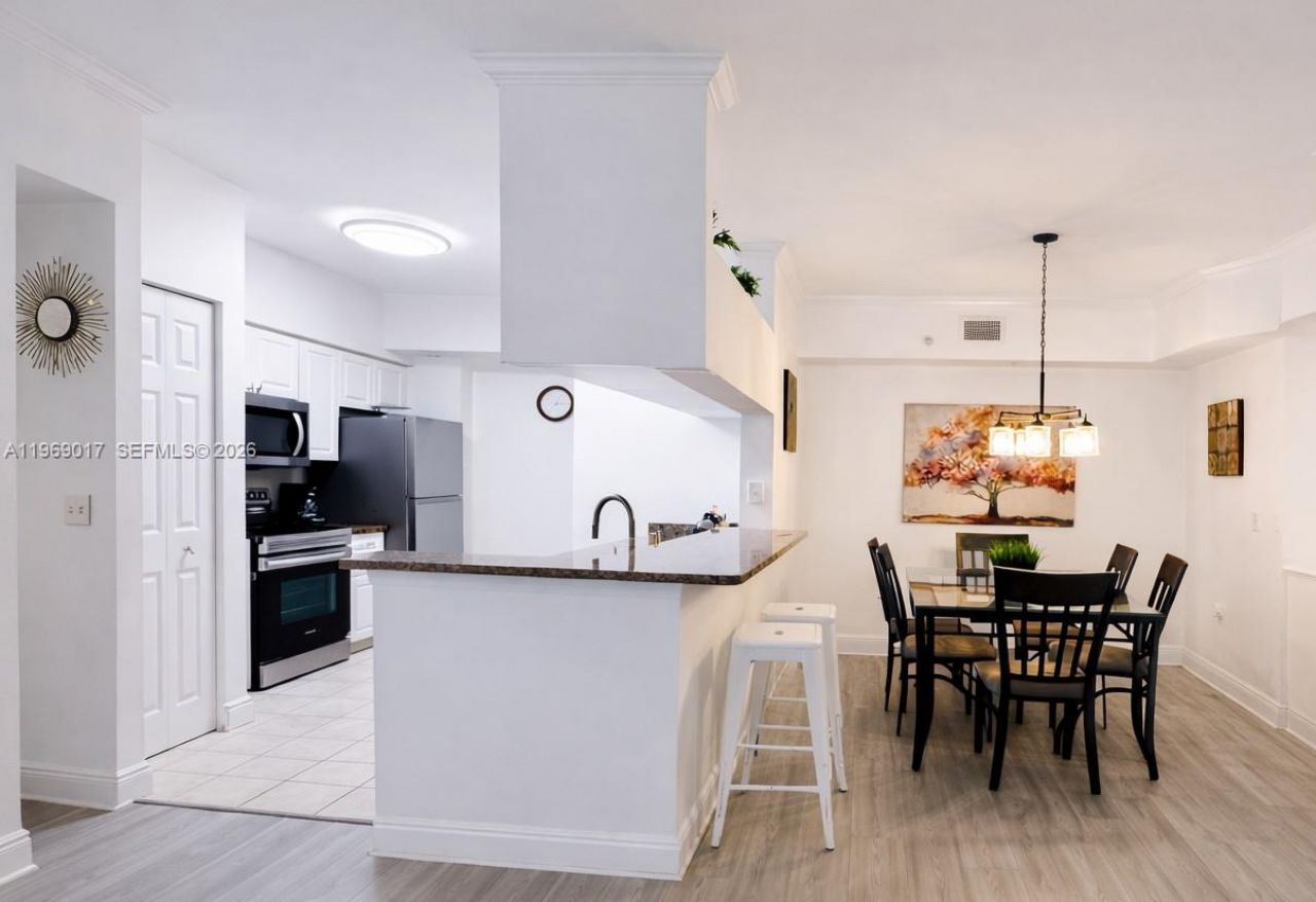 17125 N Bay Rd , Unit 3105, Sunny Isles Beach, FL 33160 Photo