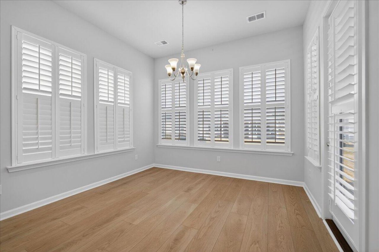 1108 Cooper Point Street Photo 16