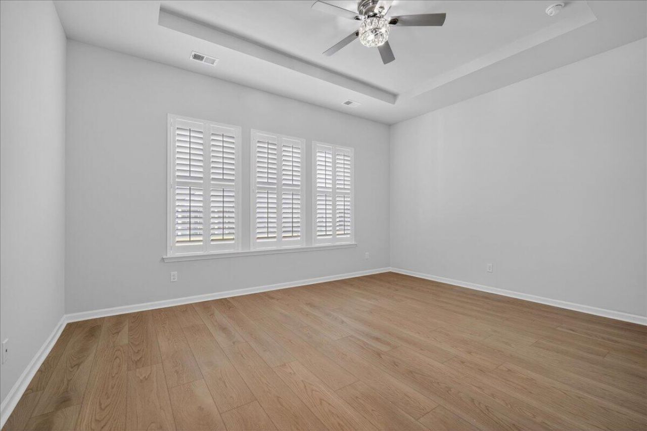 1108 Cooper Point Street Photo 21