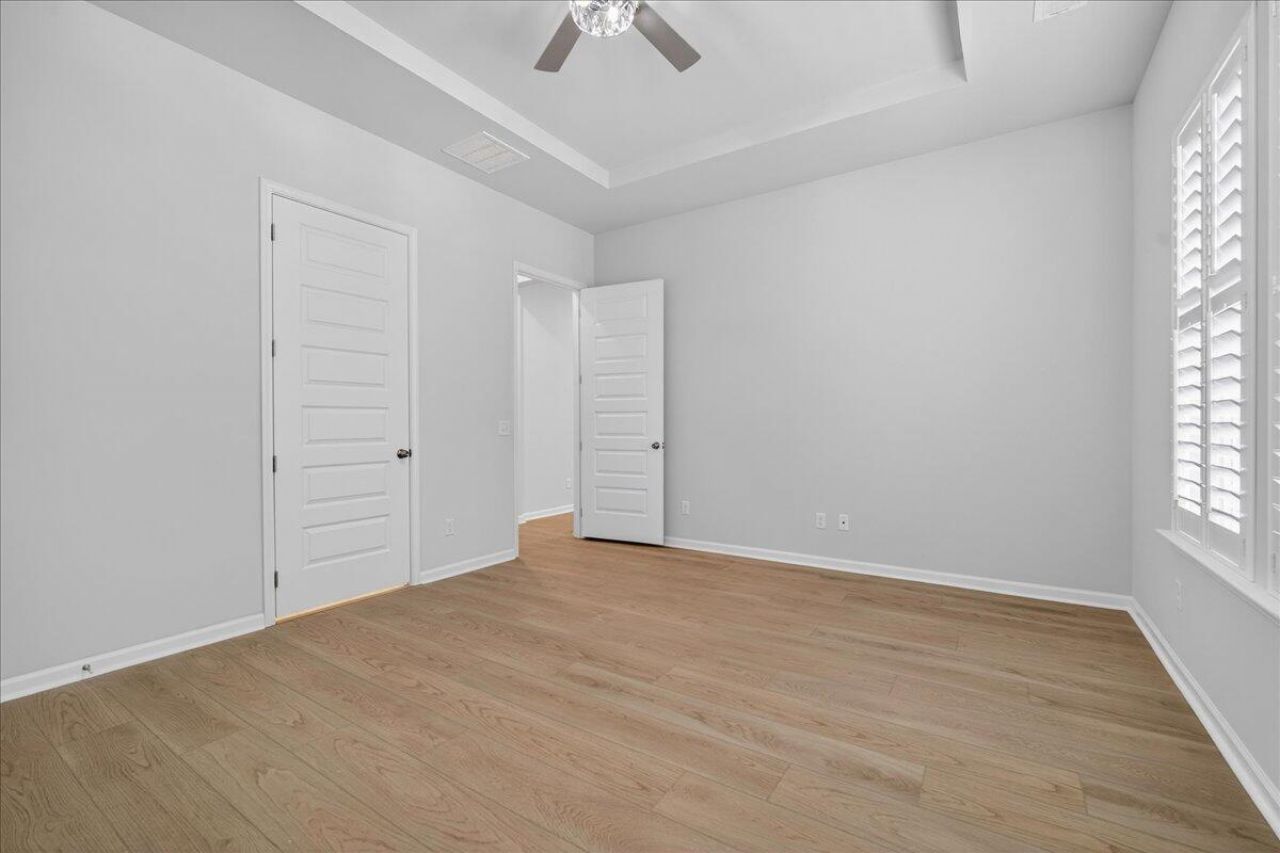 1108 Cooper Point Street Photo 22