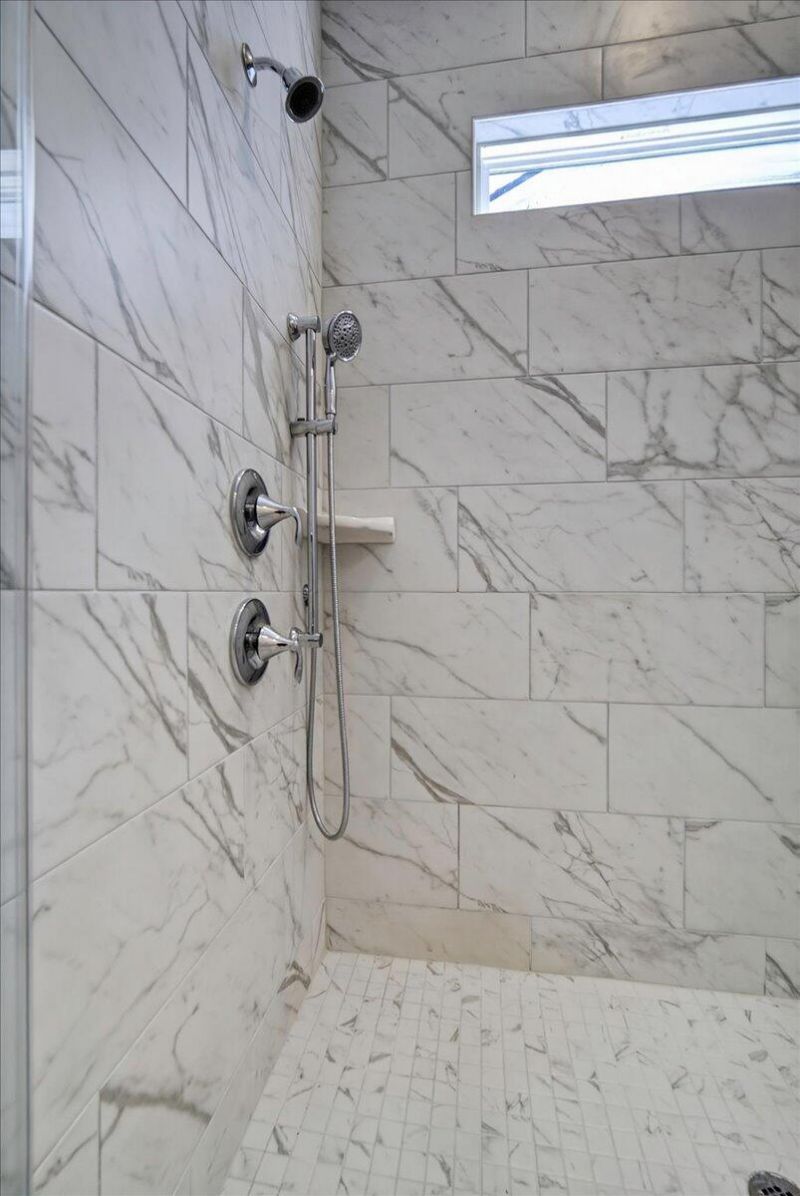 1108 Cooper Point Street Photo 27