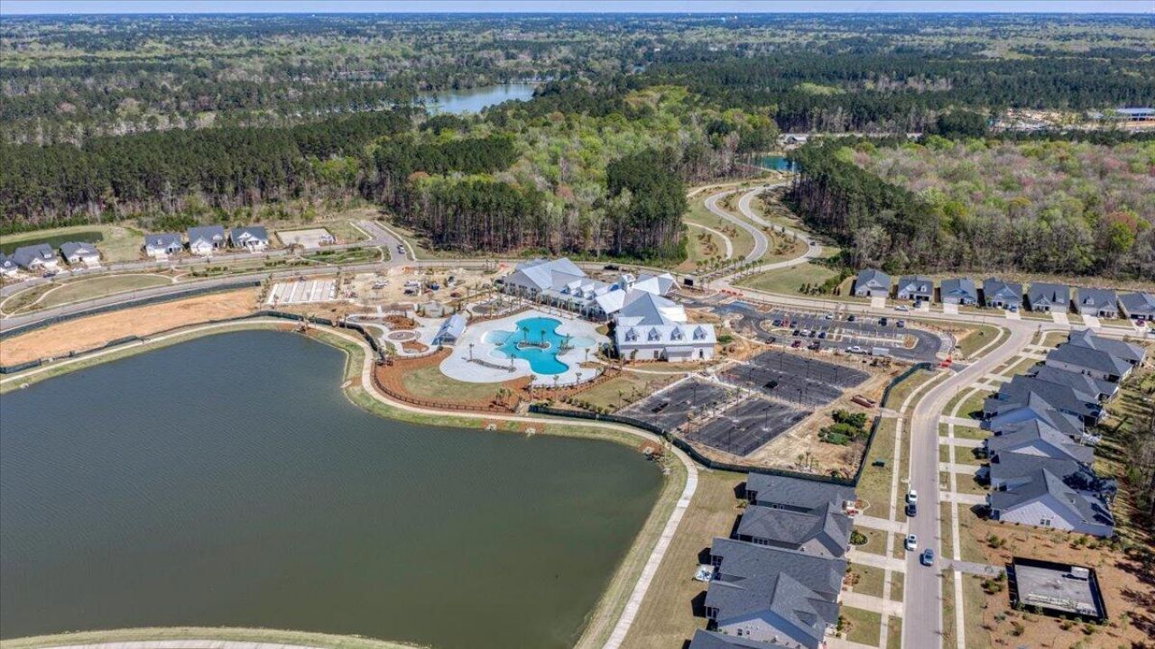 1108 Cooper Point Street Photo 35