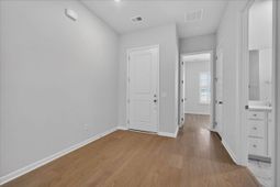 1108 Cooper Point Street photo 4