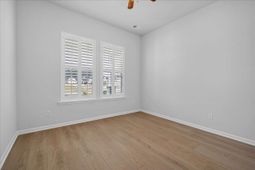 1108 Cooper Point Street photo 4