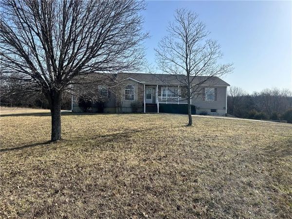 529 SE 30th Road, Warrensburg, MO 64093