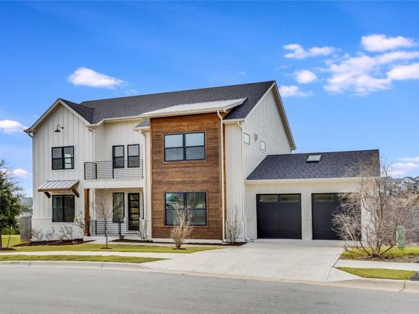 288 Smoke Tree CIR, Dripping Springs, TX 78620