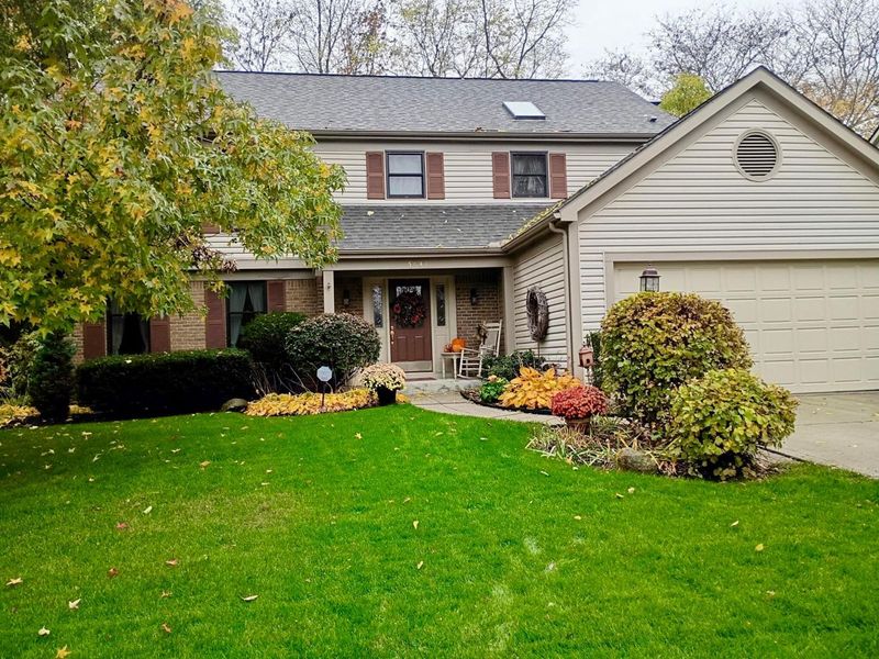 5647 Tara Hill Drive, Dublin, OH 43017 Photo 2