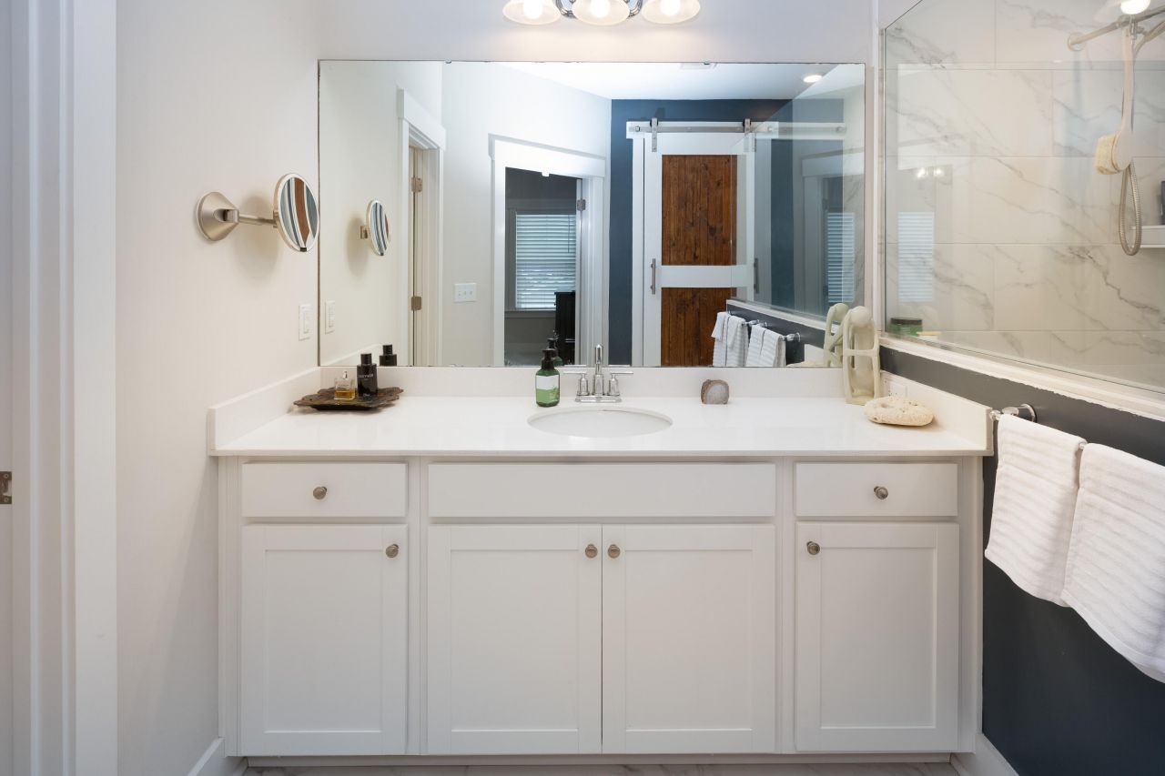 555 Blueway Avenue Photo 19