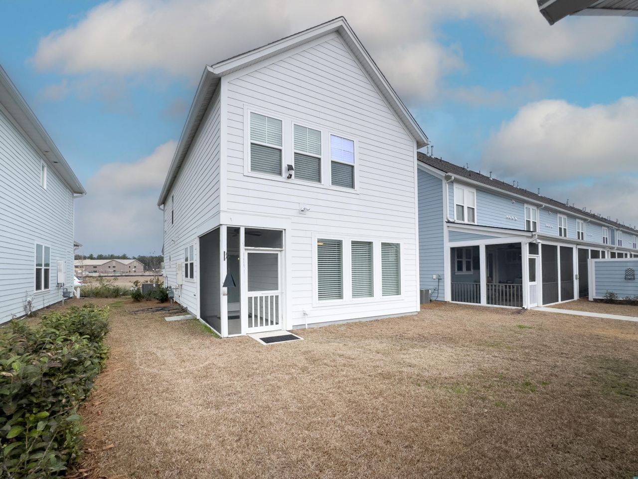 555 Blueway Avenue Photo 26