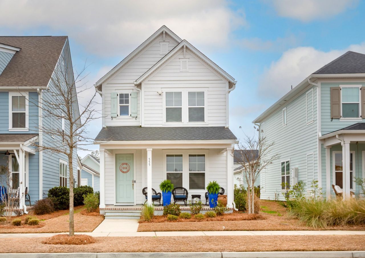 555 Blueway Avenue Photo 30