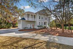 3335 Cottonfield Drive photo 4