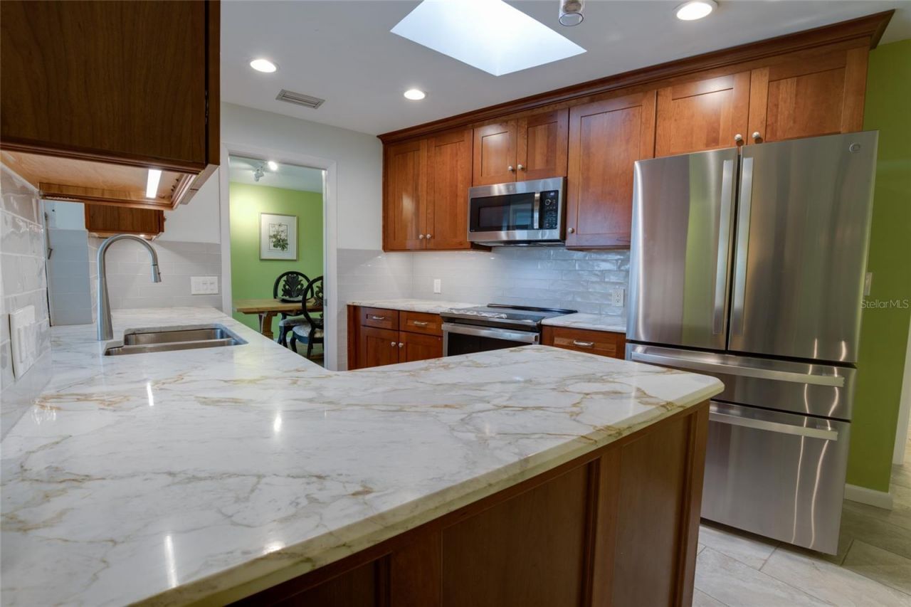 511 Crystal Beach Avenue, Crystal Beach, FL 34681 Photo