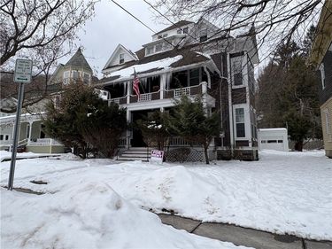 27 Cedar Street, Oneonta, NY 13820