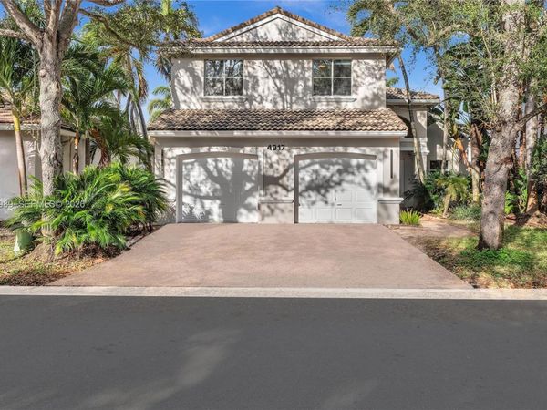 4917 SW 32nd Way, Hollywood, FL 33312