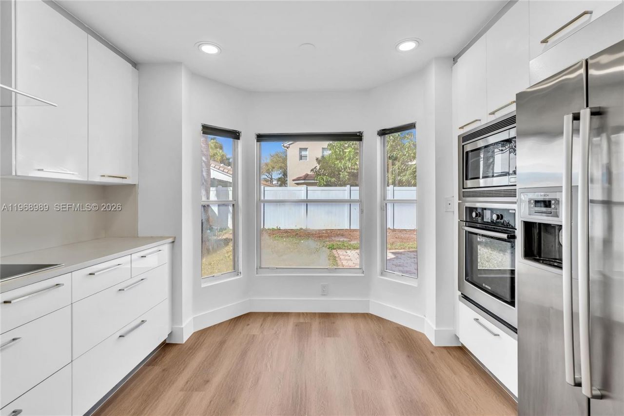 4917 SW 32nd Way, Hollywood, FL 33312 Photo