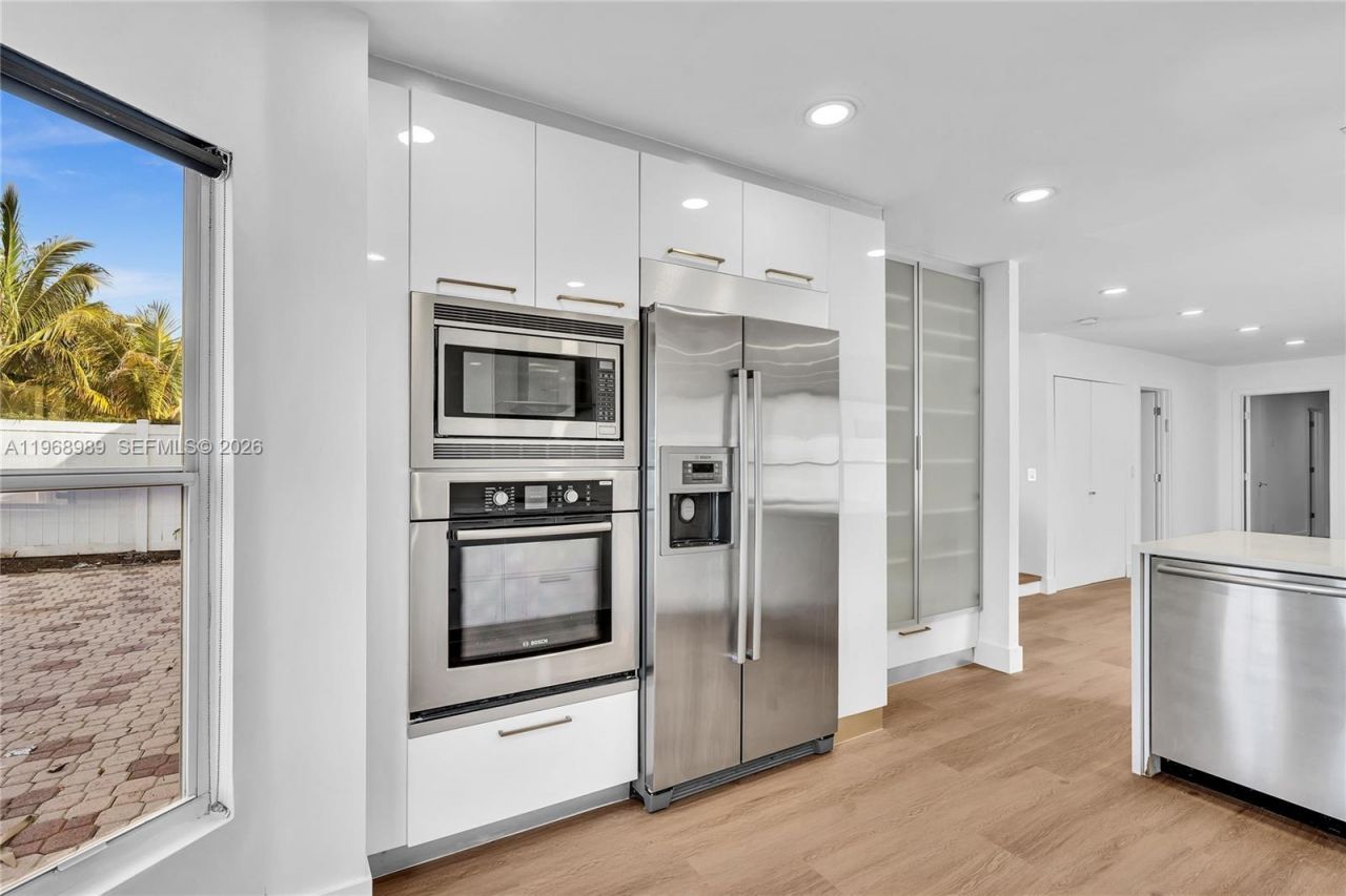 4917 SW 32nd Way, Hollywood, FL 33312 Photo