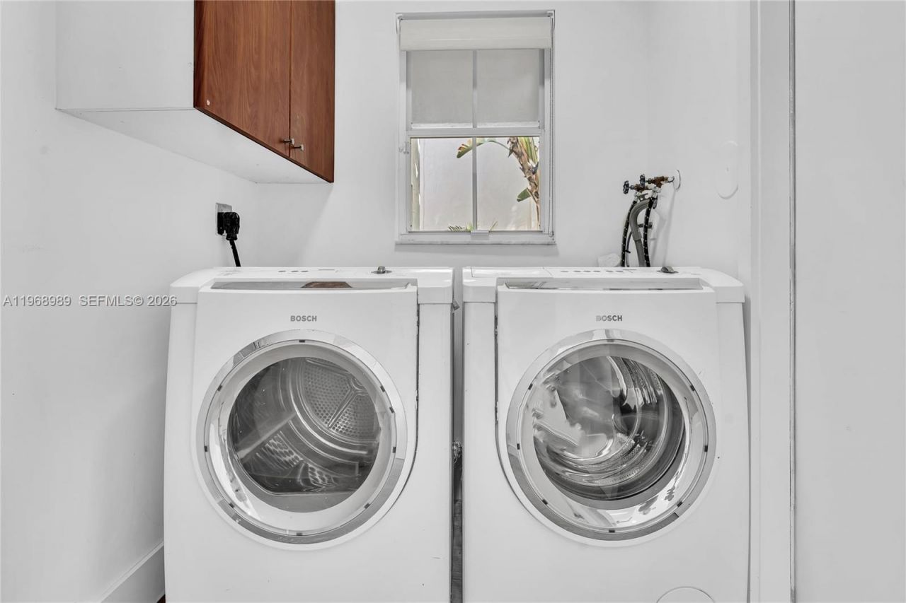 4917 SW 32nd Way, Hollywood, FL 33312 Photo