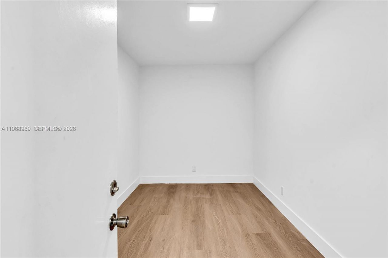 4917 SW 32nd Way, Hollywood, FL 33312 Photo