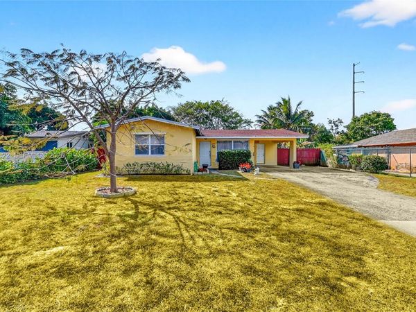 144 NW 9th Ave, Delray Beach, FL 33444