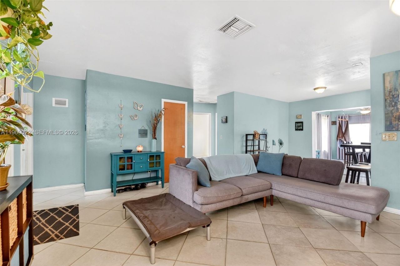 144 NW 9th Ave, Delray Beach, FL 33444 Photo