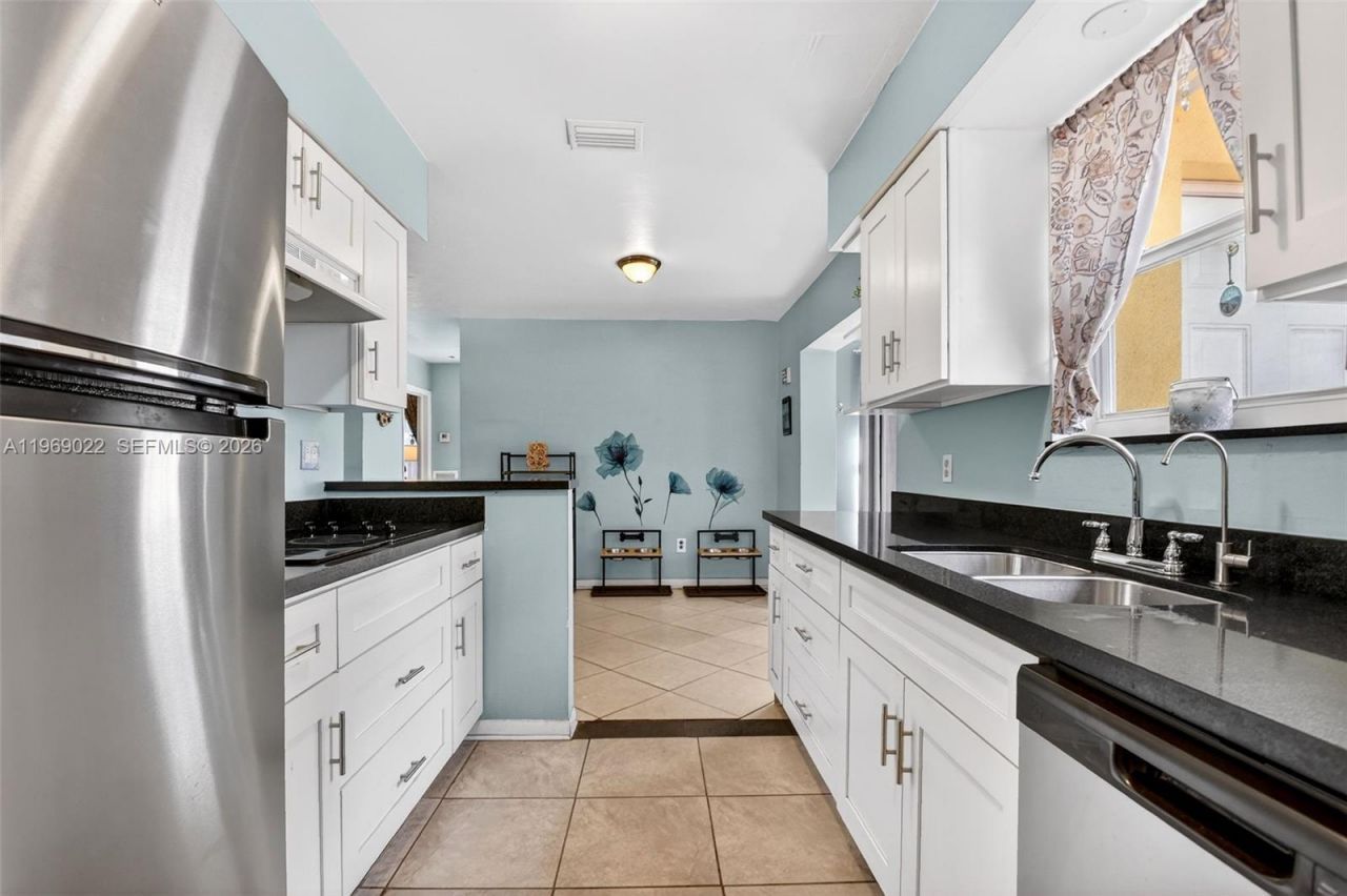 144 NW 9th Ave, Delray Beach, FL 33444 Photo