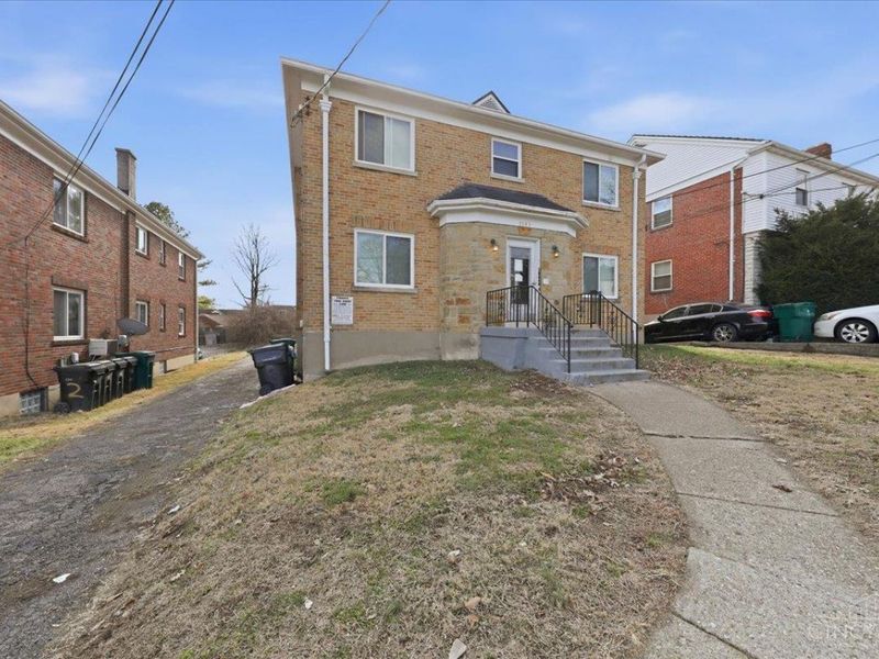 3143 Mozart, Cincinnati, OH 45211 Photo 2