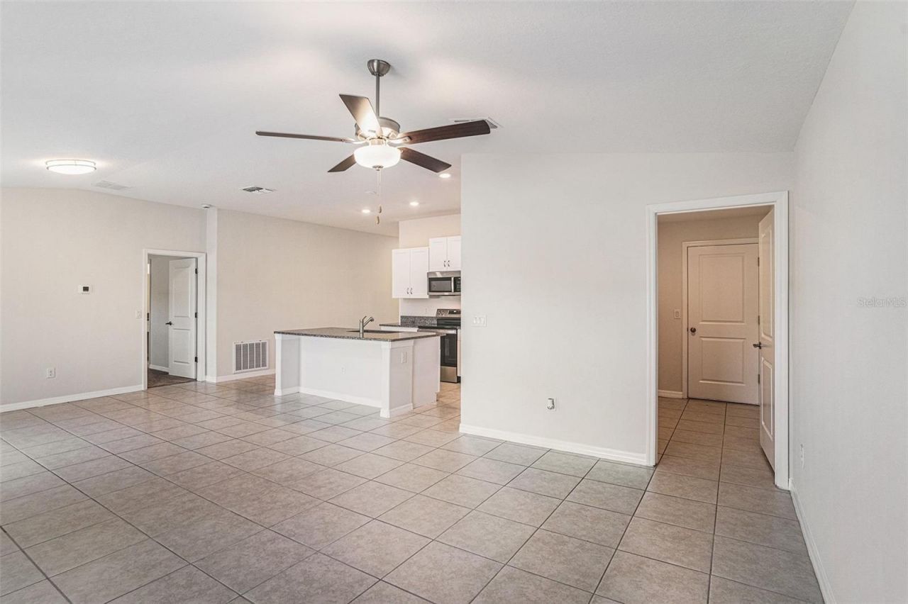 6523 Bar S Bar Trail, Zephyrhills, FL 33541 Photo