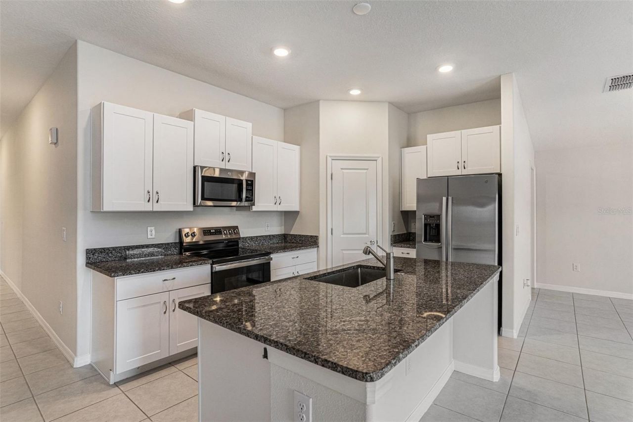 6523 Bar S Bar Trail, Zephyrhills, FL 33541 Photo