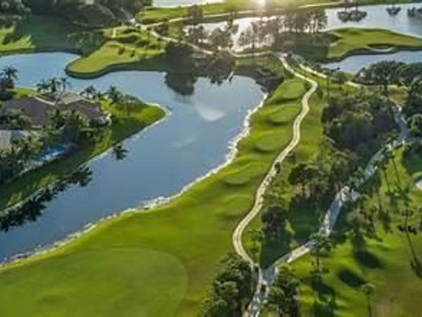 9 Lexington Lane E, Unit F, Palm Beach Gardens, FL 33418