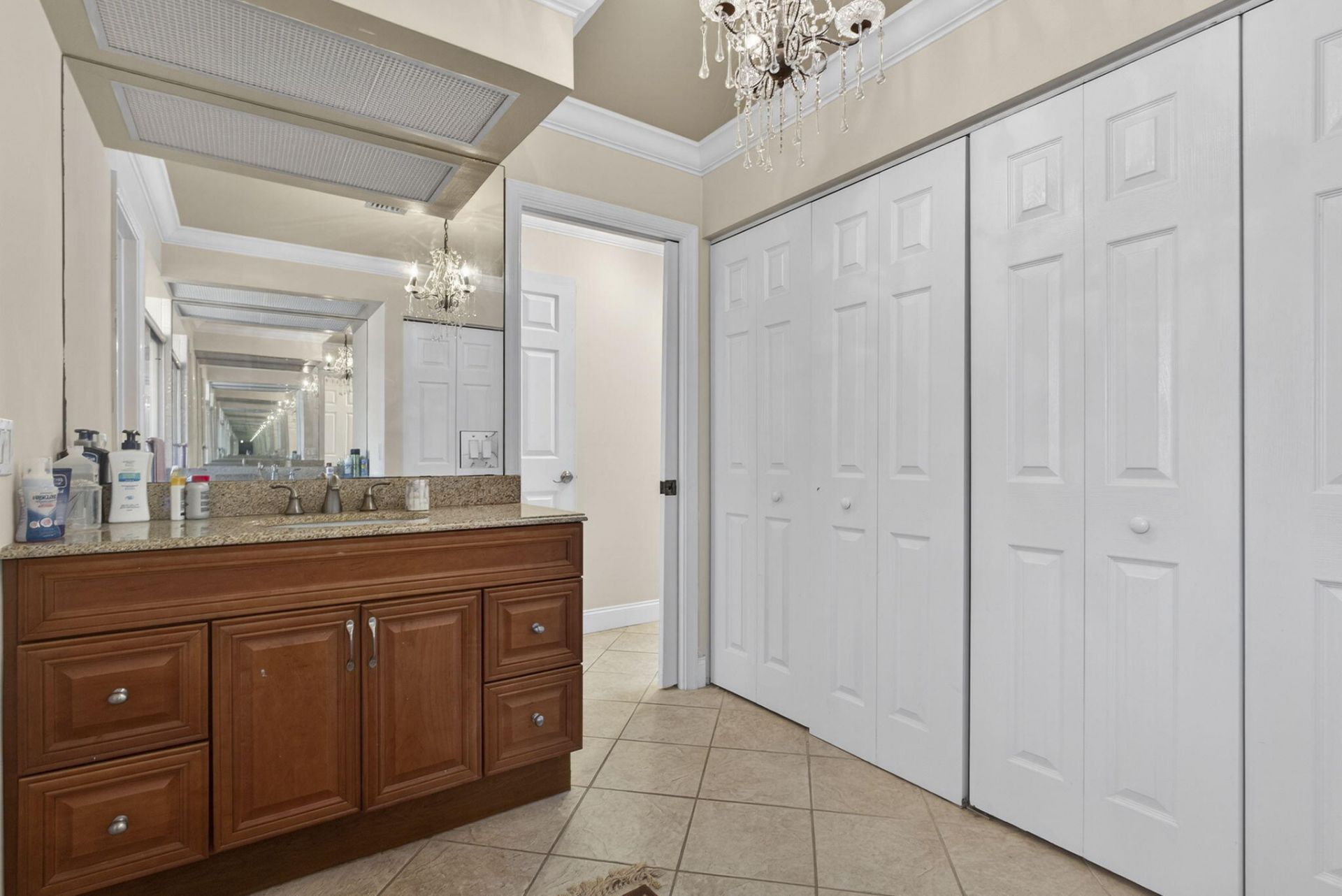 9 Lexington Lane E, Unit F, Palm Beach Gardens, FL 33418 Photo