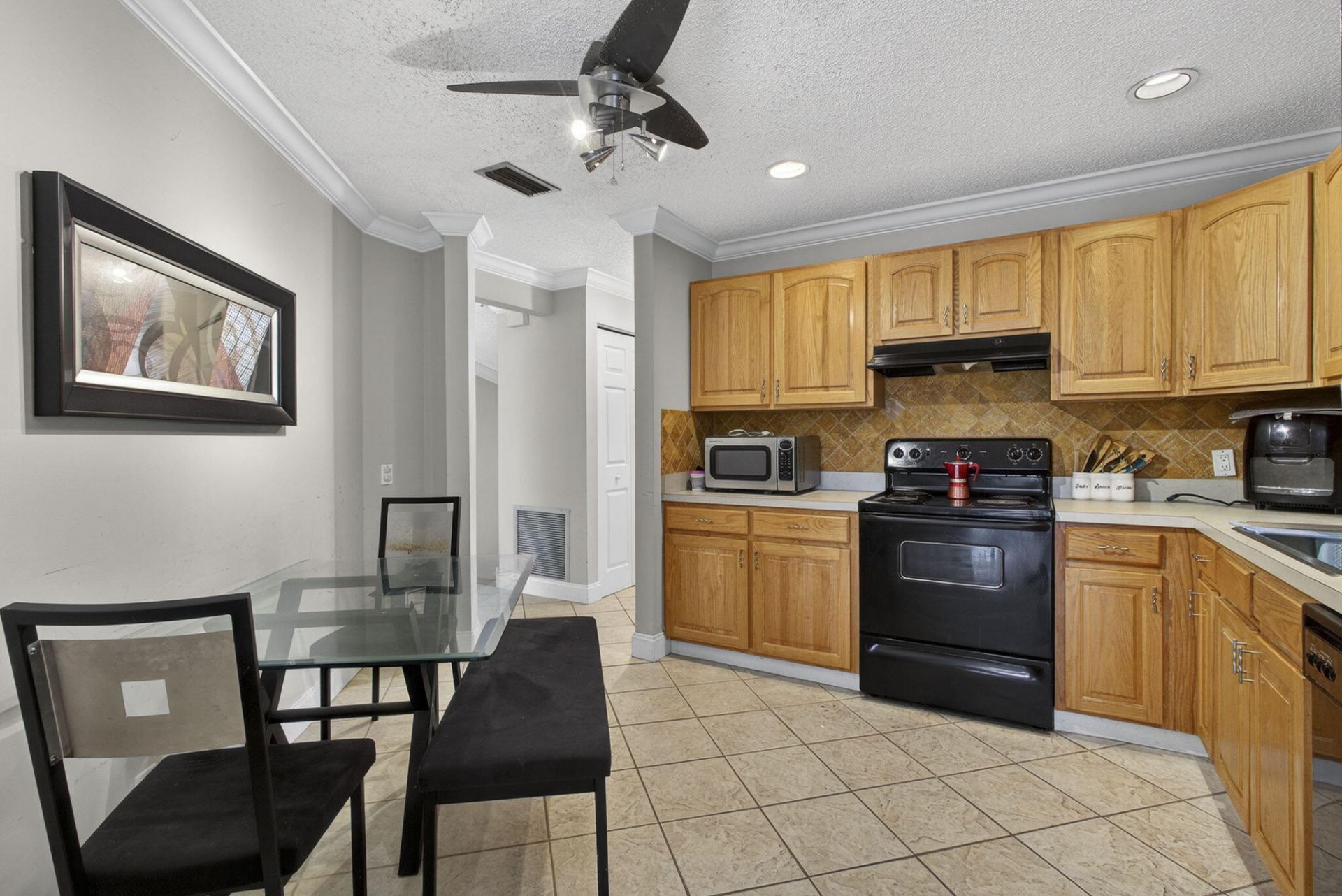 9 Lexington Lane E, Unit F, Palm Beach Gardens, FL 33418 Photo