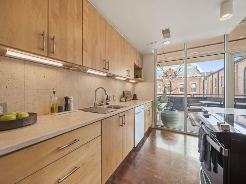 199 S 5th Street, Unit 301, Columbus, OH 43215 Photo 18