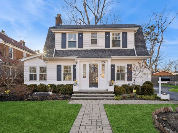 1236 Cavell Avenue, Highland Park, IL 60035