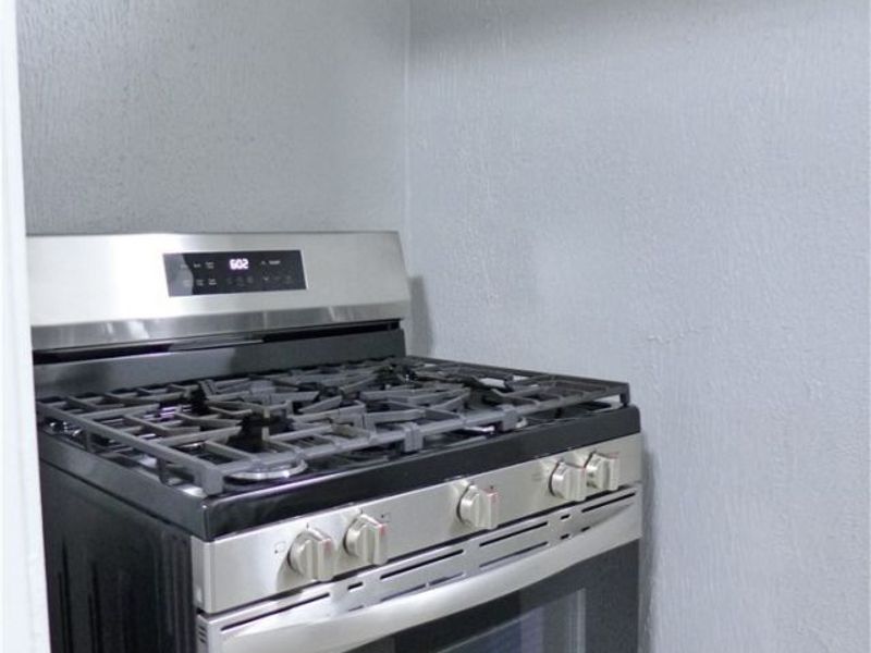 1453 W 107th Street, Cleveland, OH 44102 Photo 13