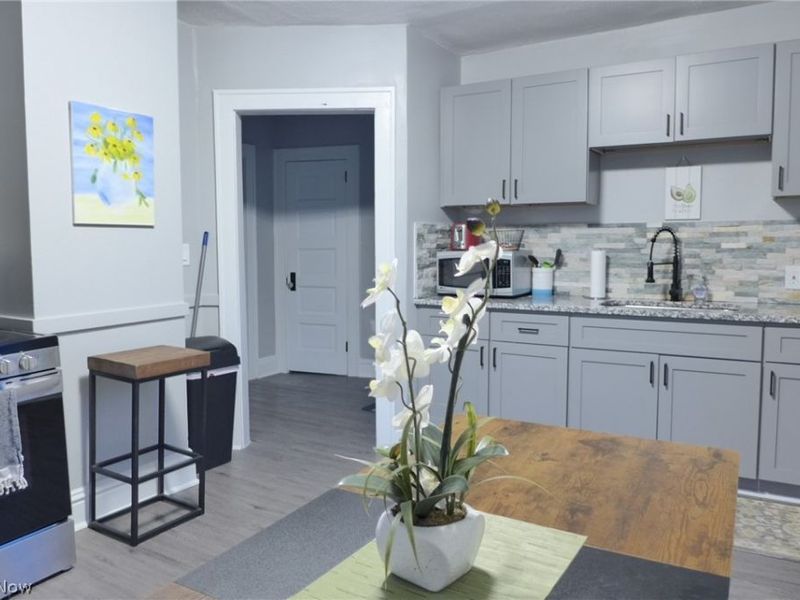 1453 W 107th Street, Cleveland, OH 44102 Photo 26