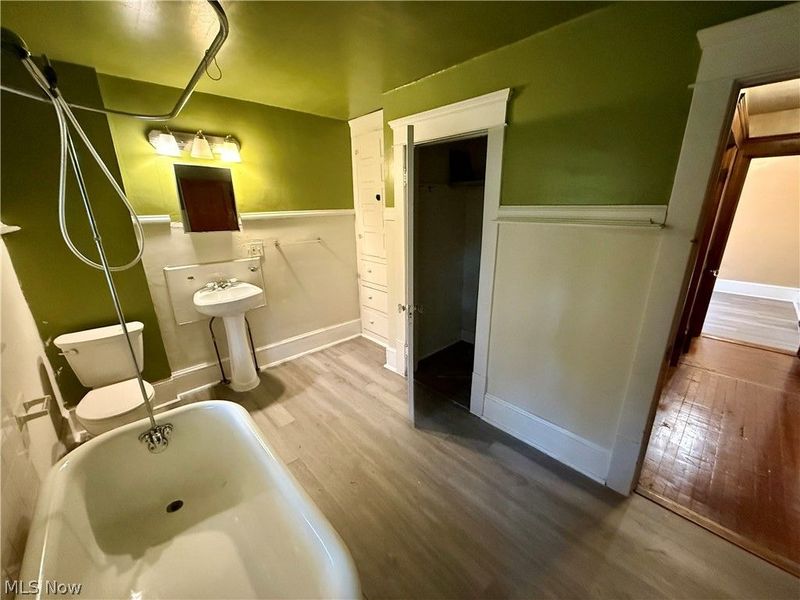 707 Hazel Street, Akron, OH 44305 Photo 6