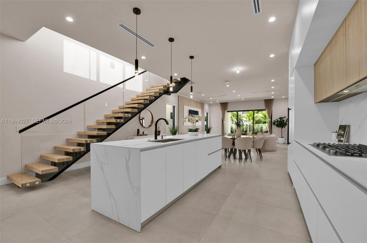 920 NE 17th Ave , Unit B, Fort Lauderdale, FL 33304 Photo