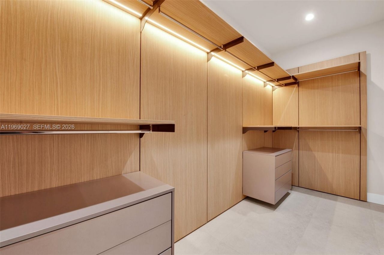 920 NE 17th Ave , Unit B, Fort Lauderdale, FL 33304 Photo