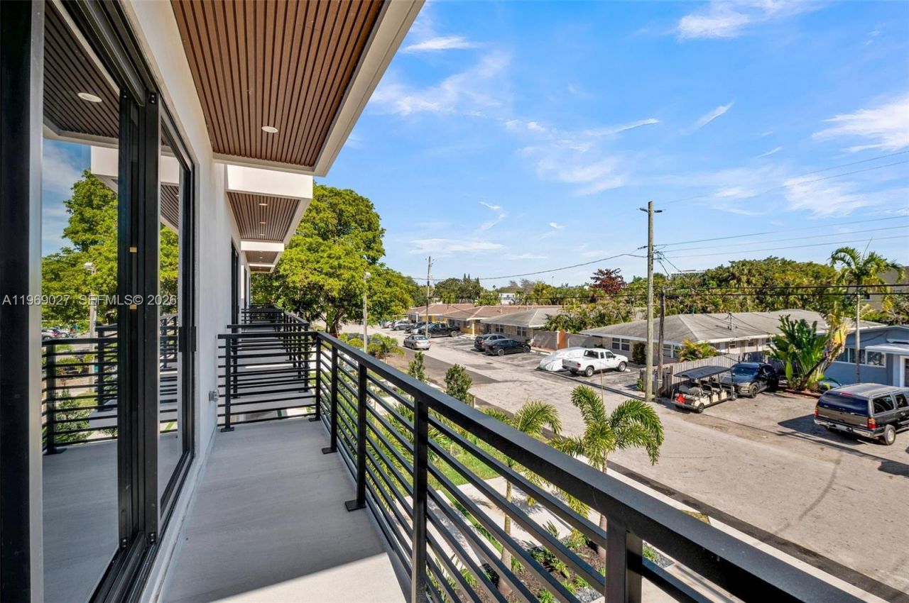 920 NE 17th Ave , Unit B, Fort Lauderdale, FL 33304 Photo