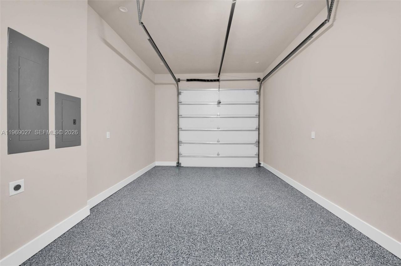 920 NE 17th Ave , Unit B, Fort Lauderdale, FL 33304 Photo