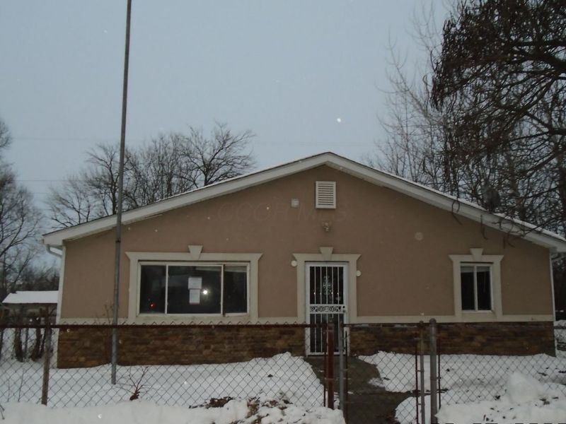 546 Emmit Avenue , Columbus, OH 43228 Photo 1