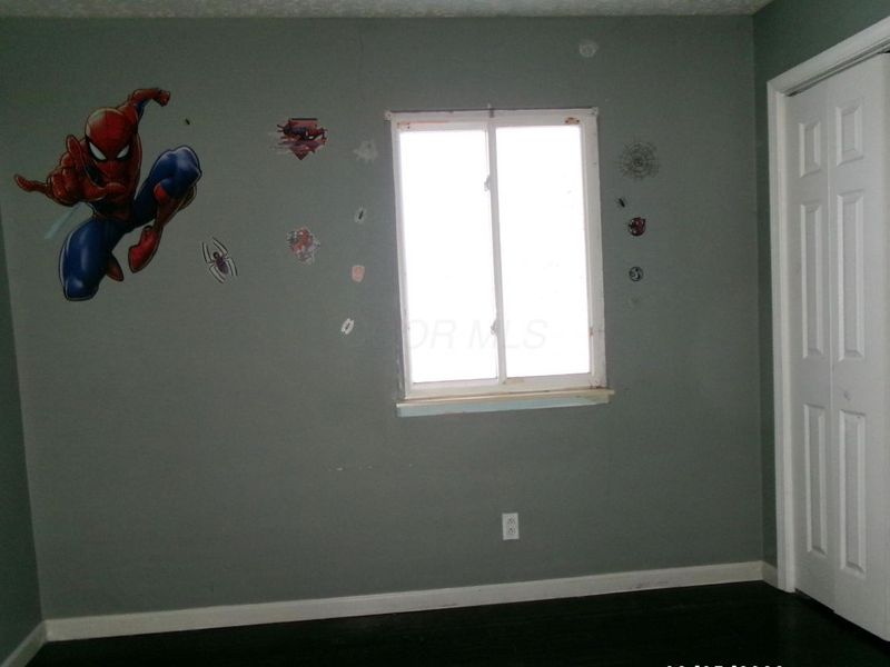 546 Emmit Avenue, Columbus, OH 43228 Photo 15