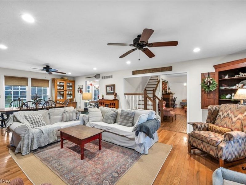 11870 Chamberlain Road, Aurora, OH 44202 Photo 8