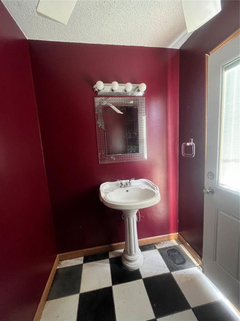 1161 SW Lake Montgomery Avenue, Lake City, FL 32025 Photo