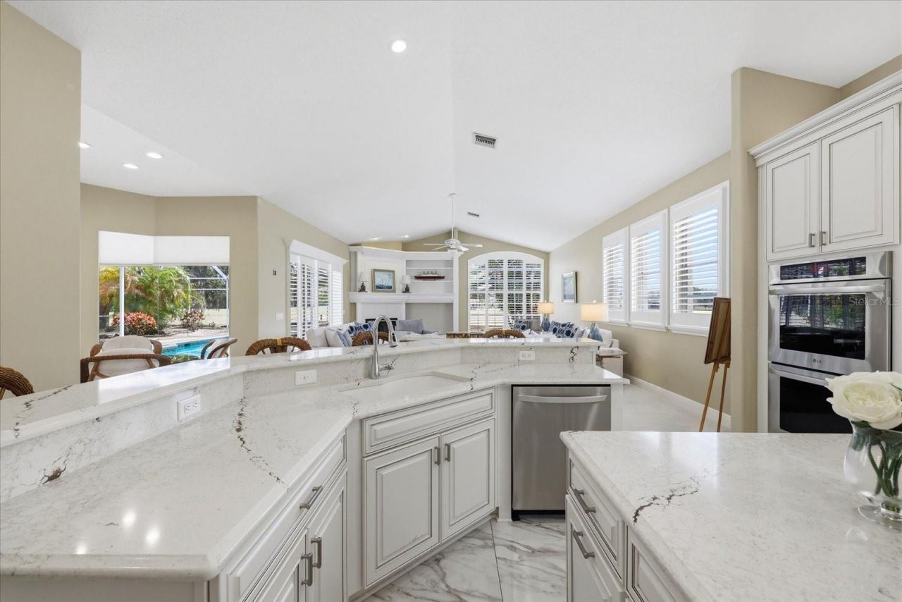 3196 Crescent Oaks Boulevard, Tarpon Springs, FL 34688 Photo