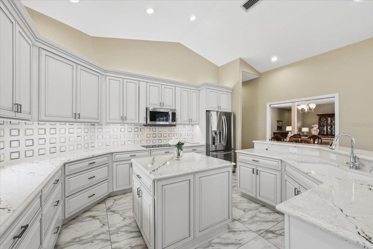 3196 Crescent Oaks Boulevard, Tarpon Springs, FL 34688 Photo