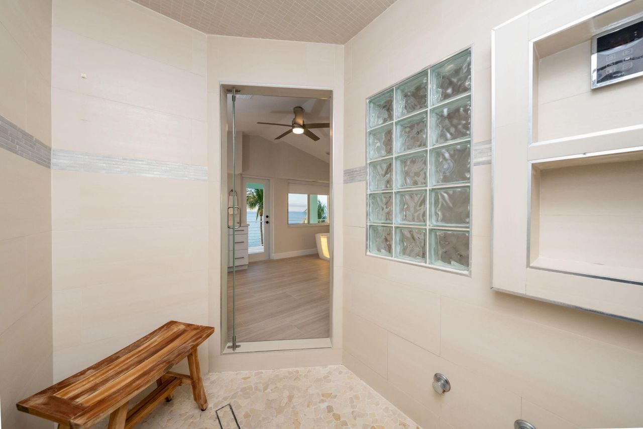 406 S Coconut Palm Boulevard, Tavernier, FL 33070 Photo