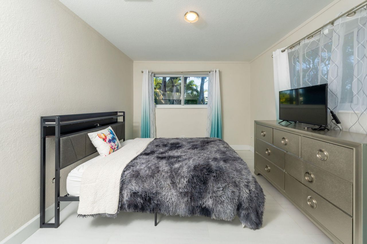 406 S Coconut Palm Boulevard, Tavernier, FL 33070 Photo